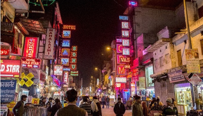 Paharganj New Delhi street view by night, illustration of an article about real cyberpunk districts